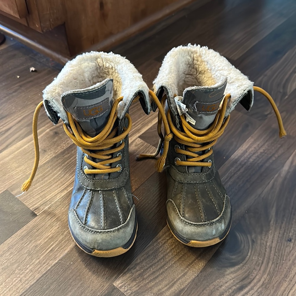 UGG toddler waterproof boots